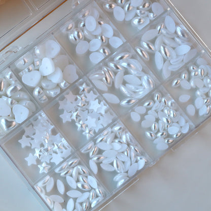 Cre8tion Nail Art Accessory Assorted Charms 07