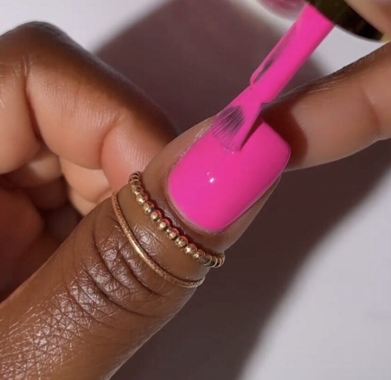 DND Diva Trio - 215 Fuchsia Rose